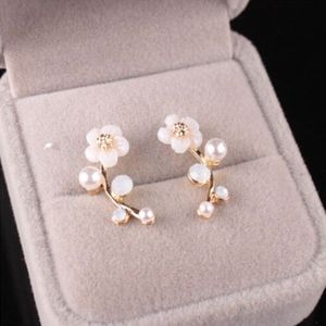 🔥HOT SALE🔥Faux Pearl C-Shaped Stud Earrings